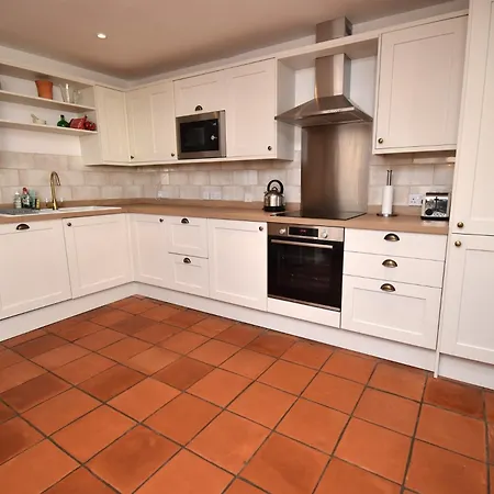 Prázdninový dům 2 Bed In Sz279 *